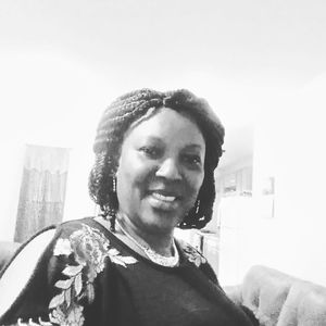 Meet your Posher, Ella